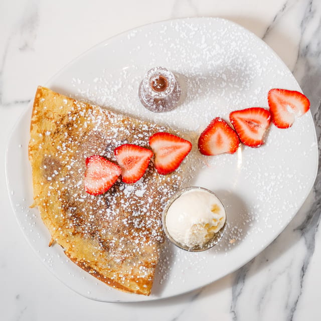 Strawberry Cheesecake Crêpe.